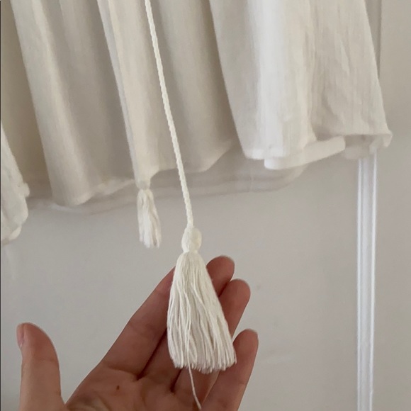 Embroidered White Top - Picture 3 of 3